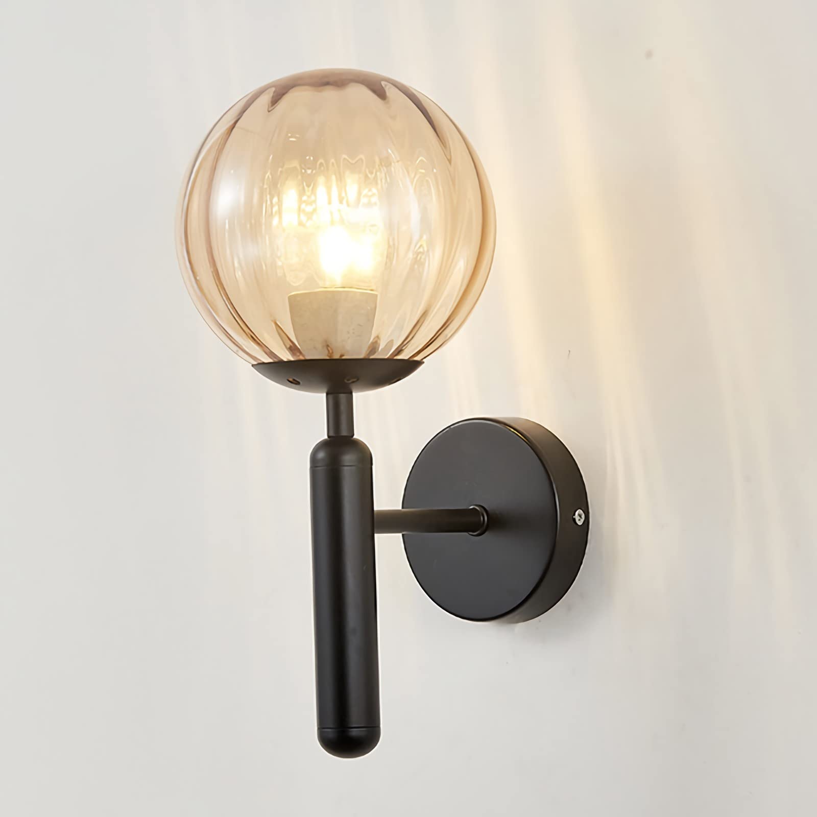 STUIJKVSZ LED Wall Light Indoor, Modern E27 Wall Sconce with Globe Glass Ball,1 Light, Vintage Metal Bedside Wall Lamp Fixtures for Living Room Bedroom Bathroom Hallway,Black,E