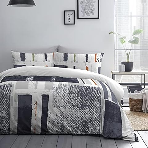 Drift Forward - Batika - 52% Recycled Polyester 48% BCI Cotton Duvet Cover Set - Double Bed Size in Navy Cover