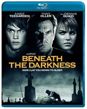 Blu-ray Beneath the Darkness Book