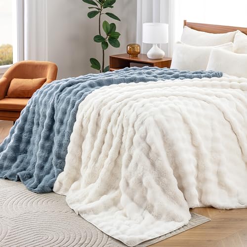 Berkshire Berkshire Blanket Manta Reversible de Piel Sintética y Velisse Ultra Suave, 90 x 90 pulgadas, Marshmallow miniatura 4