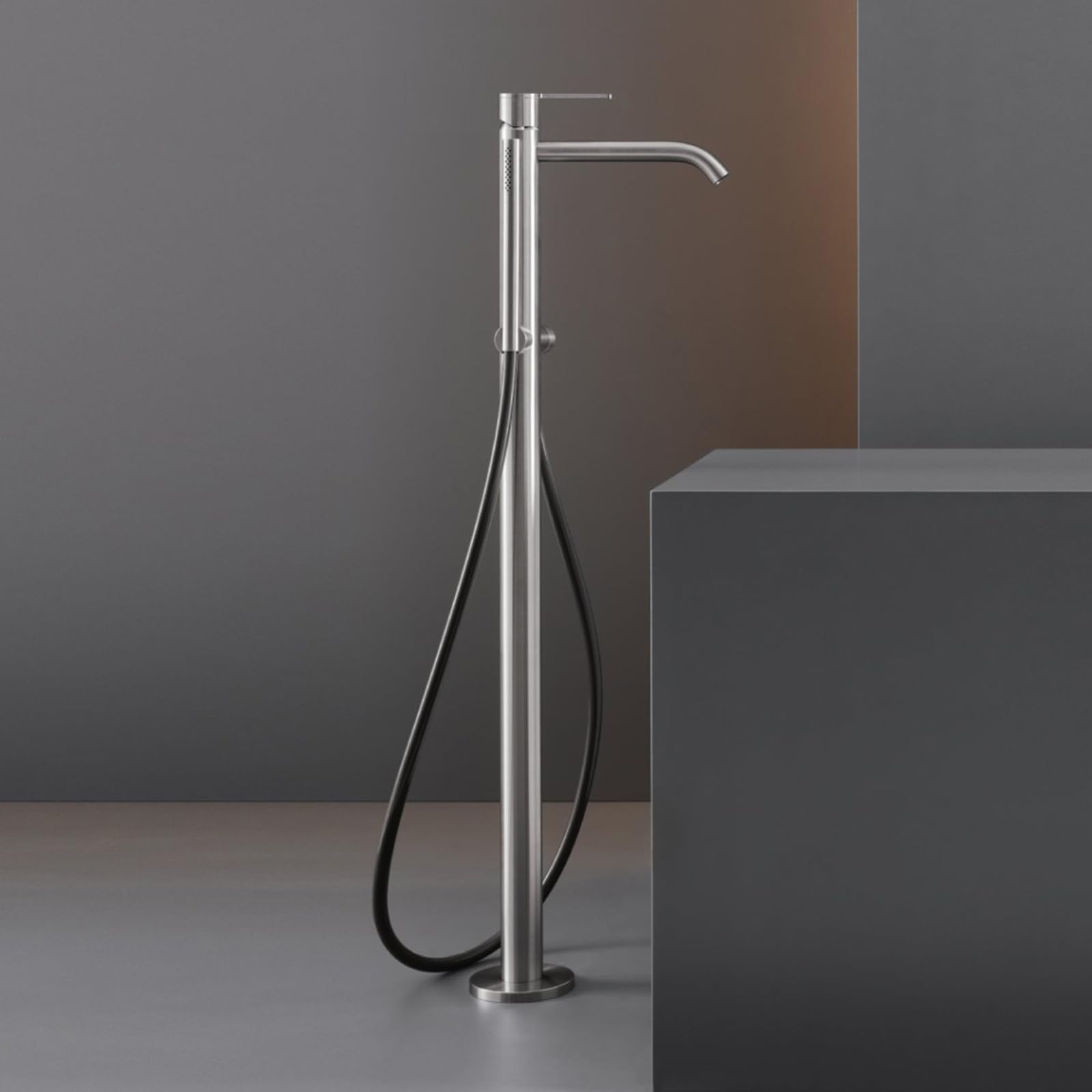 SBCGFY Freestanding Chrome Bath Taps - Hot & Cold Shower Mixer Tap With Single Handle - Modern Floor Standing Faucet For Luxury Bathrooms,Brushed