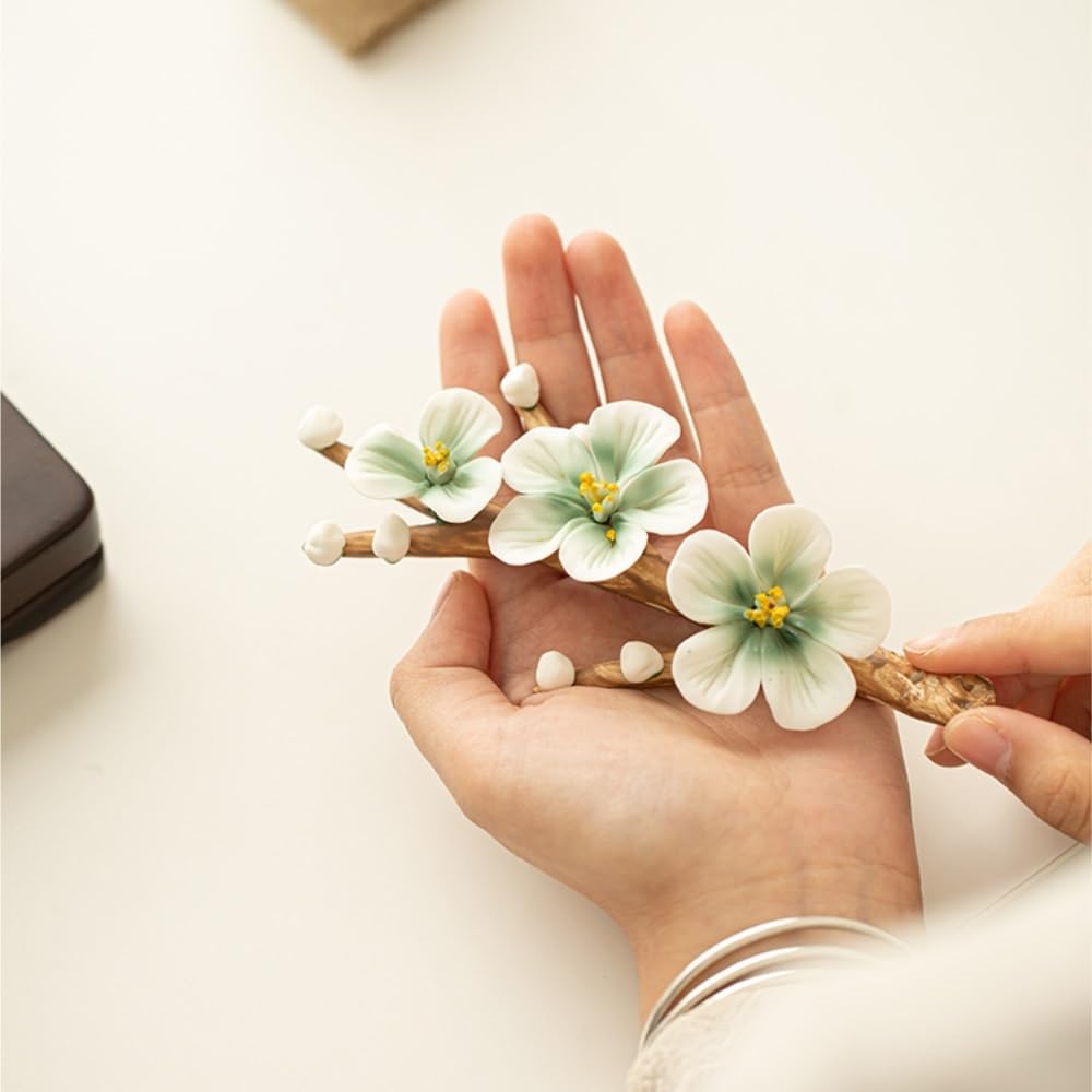 Bruciatore di incenso creativo fatto a mano con inserto per incenso a forma di fiore di prugna, inserto per incenso in ceramica pizzicato a mano, bruciatore di incenso da studio, porta incenso
