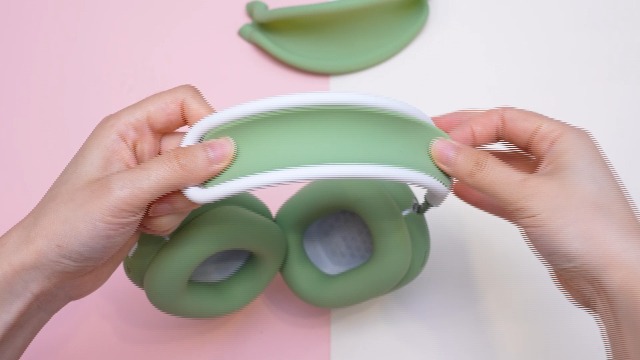 保護カバー付き！美品　Airpods Max Green 緑 Amazon | Fintie シリコーンケースカバー AirPods Maxヘッドフォン用