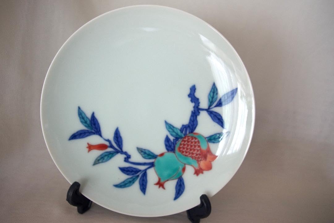 今右衛門窯 14代 錦柘榴絵紅茶碗 とも箱付き 今右衛門窯 14代 錦柘榴絵