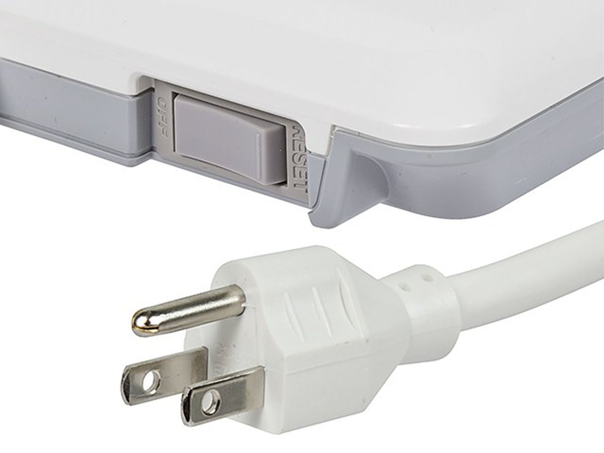 Buy Monoprice Power & Surge 12 Outlet Surge Protector Power Strip