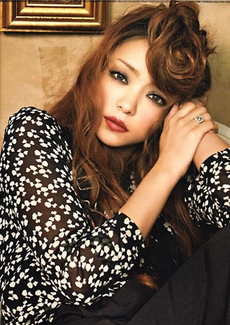 209　特大ポスター   安室奈美恵　３枚 Amazon.co.jp: 安室奈美恵ポスター3枚組7375 : ホビー