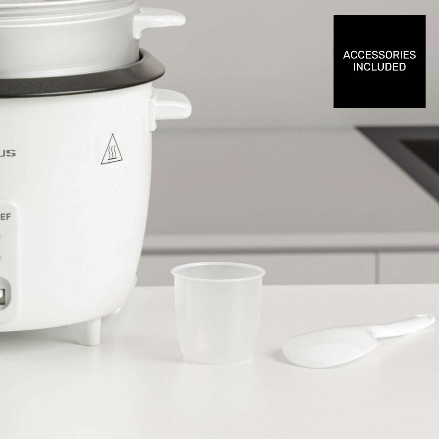 Taurus Rice Chef - Arrocera. 700W. Capacidad 1.8L. Revestimiento antiadherente. Función de cocción y mantenimiento del calor. Accesorio cocción al vapor. Blanco