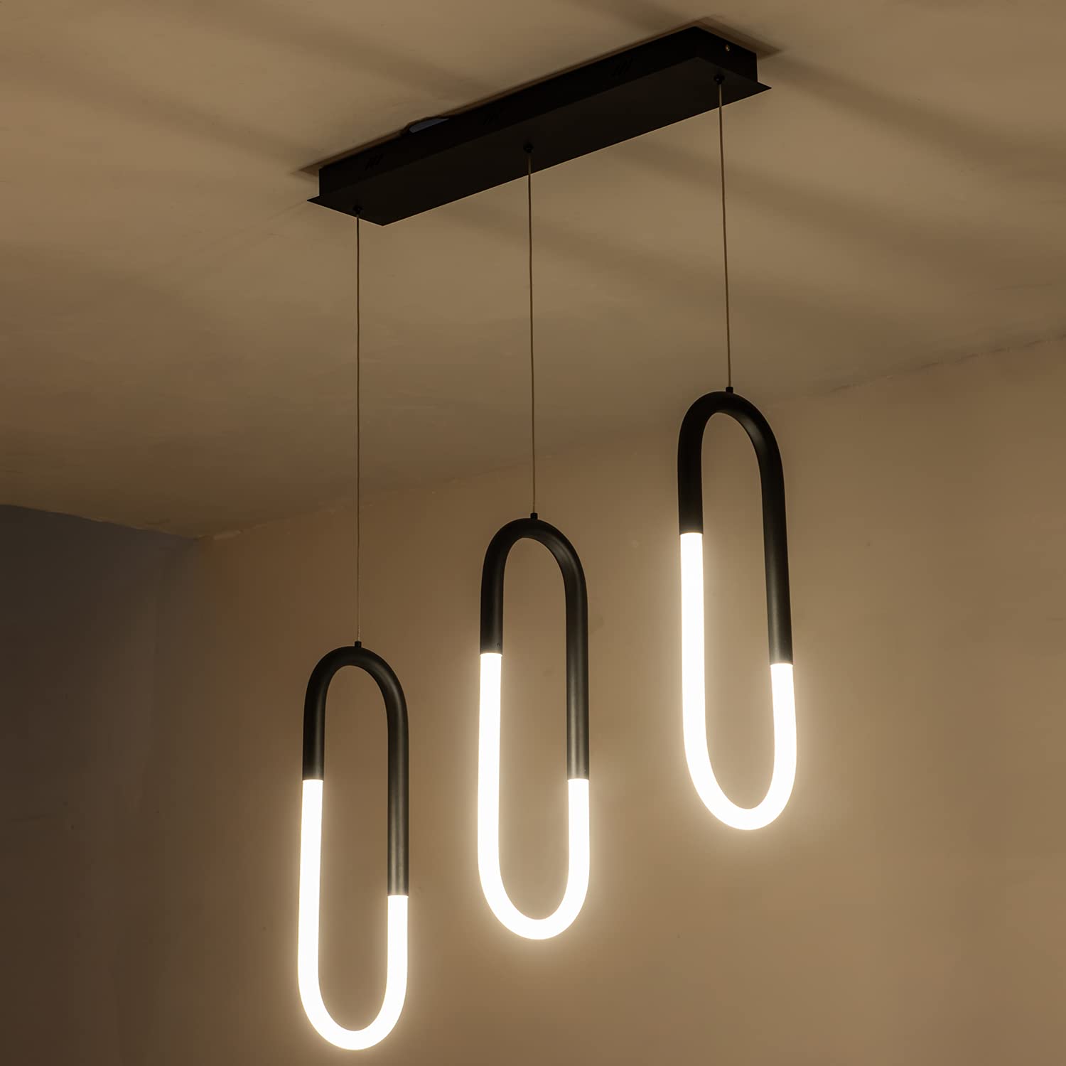 LED Modern Kitchen Island Pendant Light 3-Light Black Pendant Light Fixture 3 Ring Linear Pendant Lighting Black Chandelier for Kitchen,Dining Room,Restaurant,Cafe,4000K Neutral Light,33W,29in