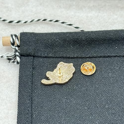 White Love Cat Enamel Pin Collect Cute Arts Metal Cartoon Brooch Backpack Clothes Collar Minimalism Lapel Badges Jewelry3