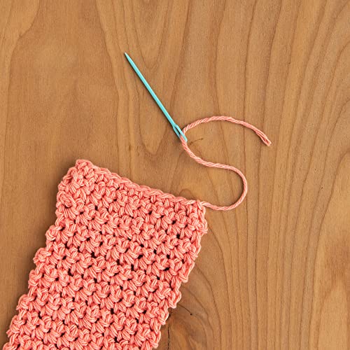 Image of Boye 42-40035 Small Plastic Yarn Needles for Crocheting and Sewing, Blue and Green, 2pcs