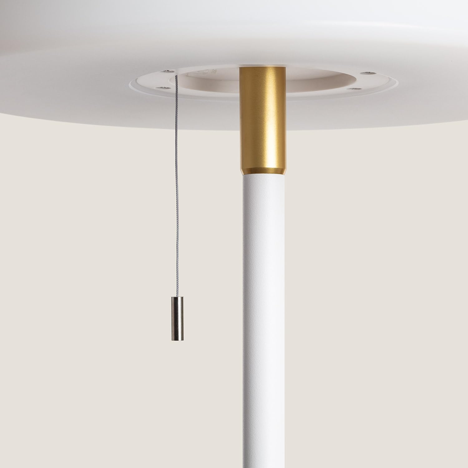 LEDKIA LIGHTING Lampada da Terra LED Solare per Esterni 2.6W Aldana Bianco per Sale, Soggiorno, Cucina, Camera