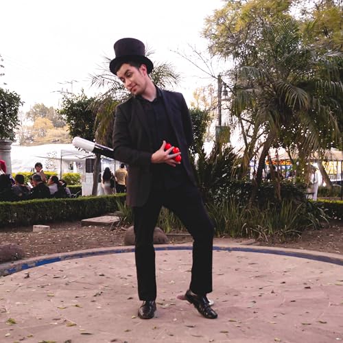 The Magic Latte ep 1 - Mexican Illusionist Issac Ayala 🇲🇽