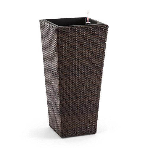 Preisvergleich Produktbild blumfeldt Primaflor Hydro - Pflanzgefäß, Blumentopf, Pflanzkübel, für Garten, Terrasse und Balkon, integriertes Bewäserungssystem, Wasserstandsanzeiger, Polyrattan, Korbflechtoptik, braun
