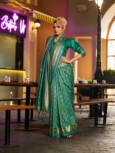 Image of SWORNOF Women's Patola silk saree for Patola festival Wedding silk with rich pallu Design sarees for women with blouse piece