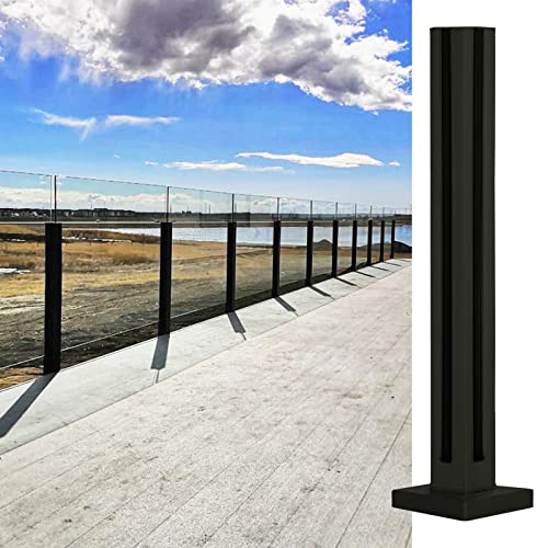 Poste de barandilla de vidrio para terraza y vistas panorámicas en jardines exteriores modernos