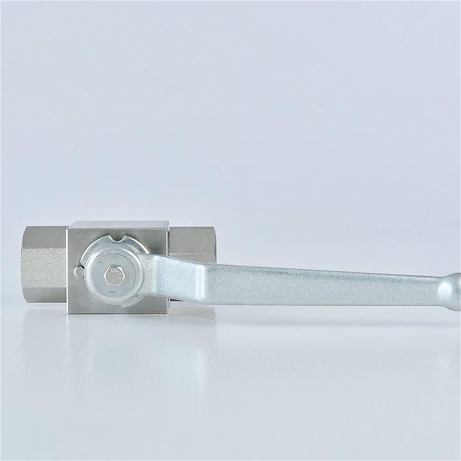Válvula de bola con palanca de cierre, válvulas for tuberías de aire/agua y gas, de alta presión, de acero inoxidable, resistente a roscas internas, hidráulica, con manija for piscina.(1 1/2")