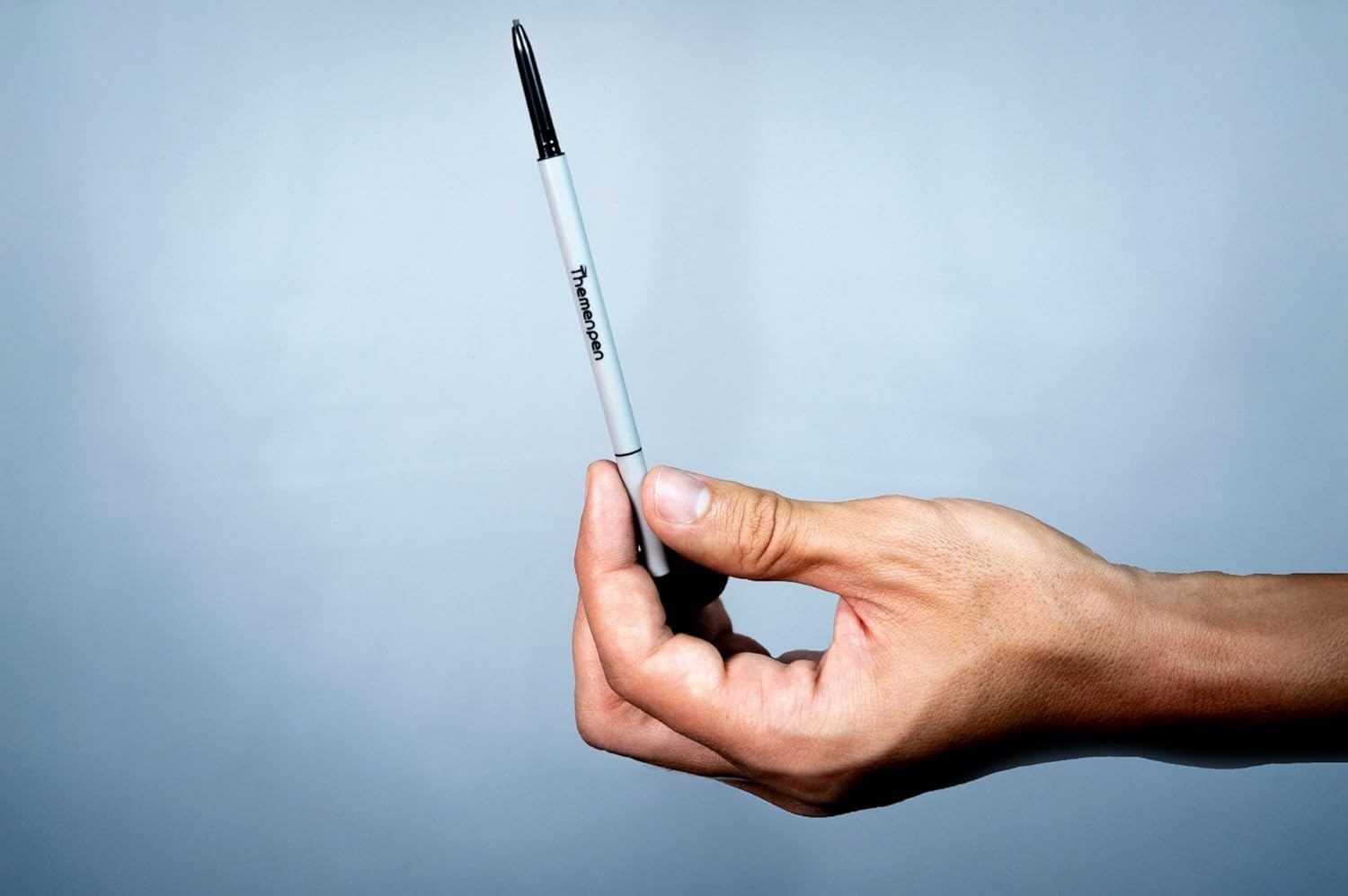 The Men Pen - Wasserdichter Augenbrauenstift | Bartfüller für Männer | Microblading Augenbrauenstift | Haarfüller | Anti-Smudge | Schnurrbart, Bart & Augenbrauenfüller | Dunkelbraun (3 Stück)