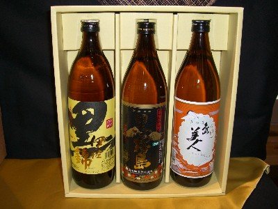Amazon.co.jp: 黒伊佐錦・黒霧島・島美人ギフトセット 900ml 3本セット