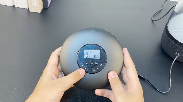 Amazon.co.jp: Arafuna CDプレーヤー ポータブル2WAY電源(乾電池/USB