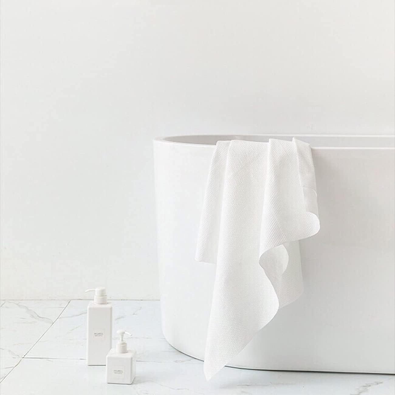 Disposable Bath Towel, Big Shower Towels, Portable Package for Travel,Hotel, Trip, Camping Use. Soft and Large Luxury Body Towels, 27.5 x 55 inch, White, 15 Pack