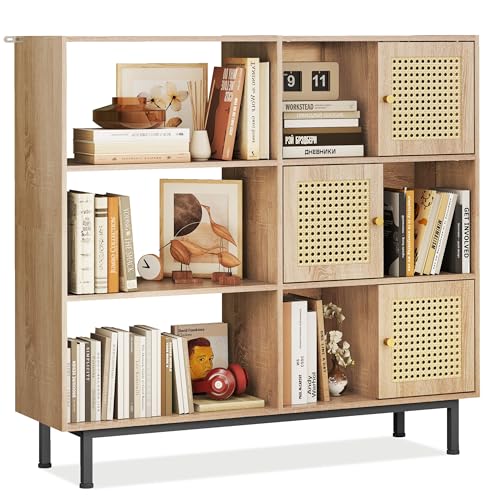YOSHOOT Rattan-Bücherregal, Sideboard-Schrank mit Metallbeinen, Holzbücherregal mit 3 Türen, freistehendes Präsentationsregal für Wohnzimmer, Arbeitszimmer, 102x29x96cm (Natur-Eiche)