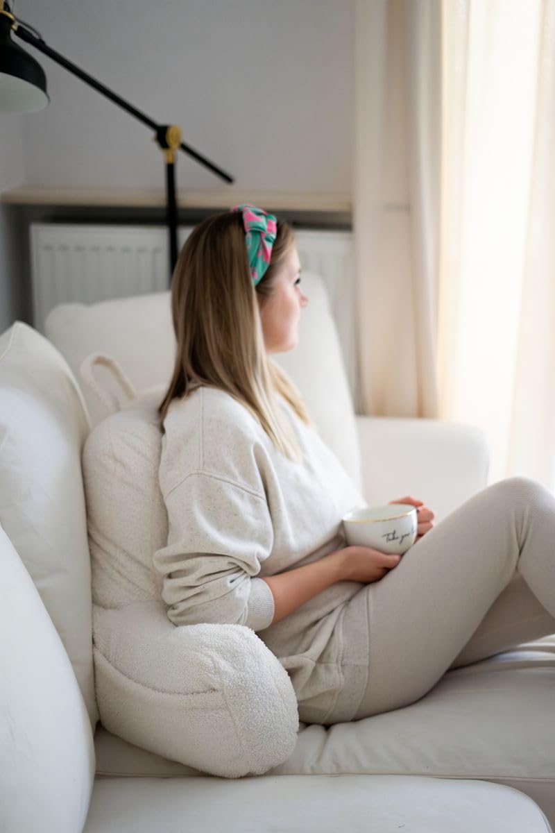 Flumi Rückenlehnenkissen mit Armlehnen zum Lesen Fernsehen oder Entspannen, Lesekissen für Bett und Sofa mit Waschbar Bezug Bettauflage Foam Füllung, Rückenstütze mit Tragegriff (Boucle Beige)