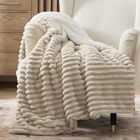 Bedsure Sherpa Throw Blanket Cover