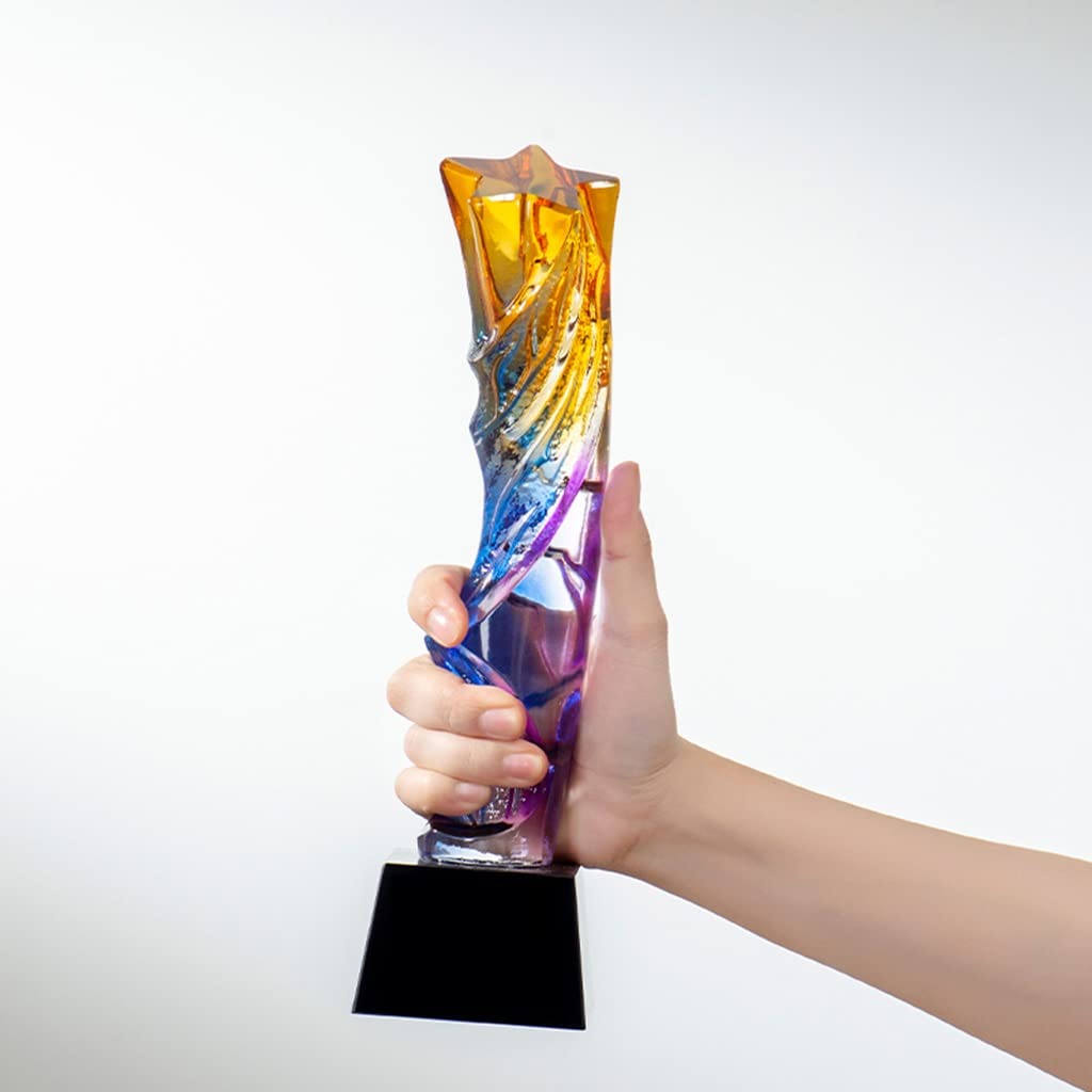 Trofeos, medallas y premios Trofeo De Cristal Coloreado Creativo Trofeo Estrella De Cinco Puntas Premio Trofeo Para Empleados Destacados De La Empresa. Trofeo De Campeón Del Concurso De Arte Del Campu