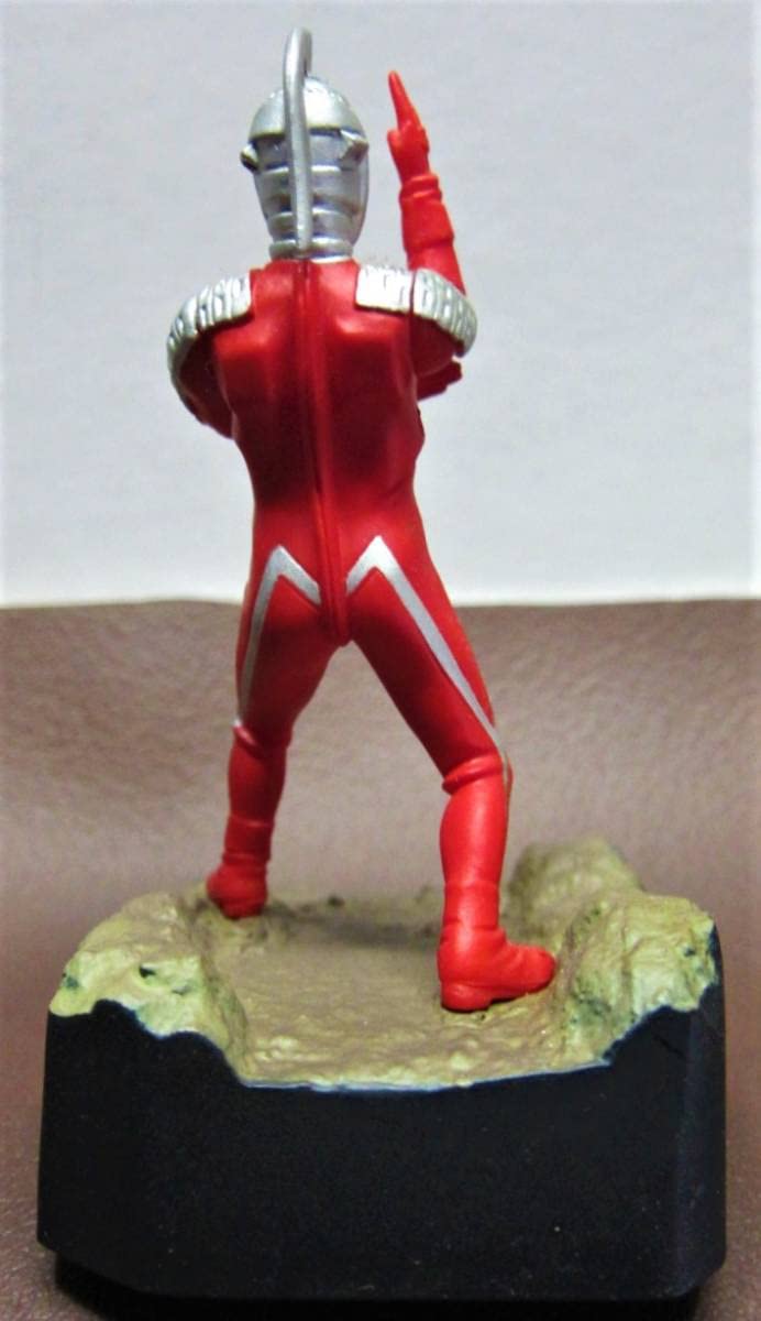 Amazon.co.jp: ウルトラ怪獣名鑑ウルトラセブン編史上最大の侵略