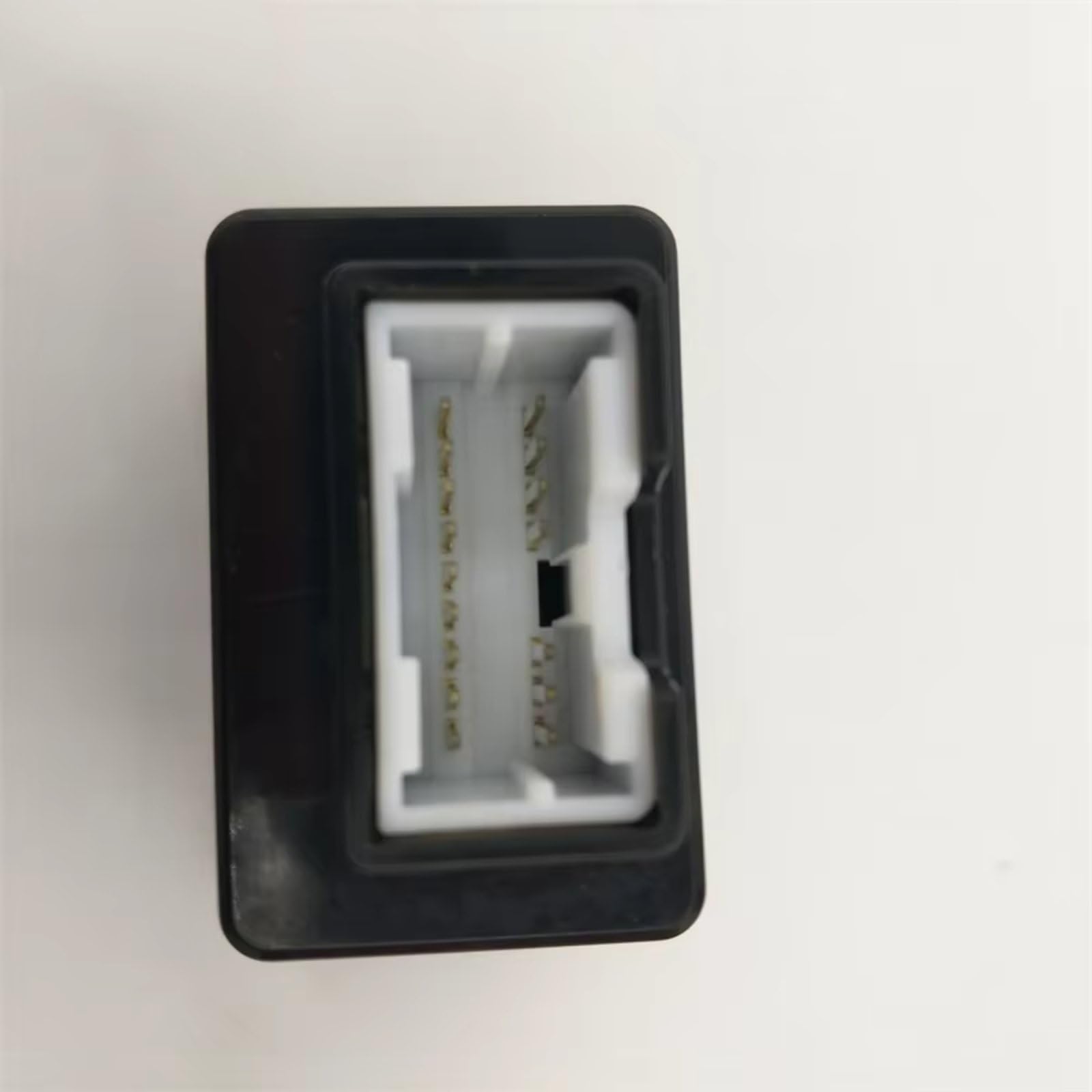 Compatibile Con Hyundai Per Tucson Per IX35 2011 2012 2013 2014 2015 2016 Auto AUX USB Audio Jask ASSY Adattatore 961102S000 Presa USB Aux-in