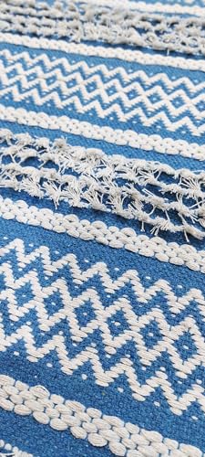 Image of 2x5 ft Cotton Rug Runner - Handwoven Carpet for Hallway, Entryway & Patio with Soft Texture and Modern Pattern