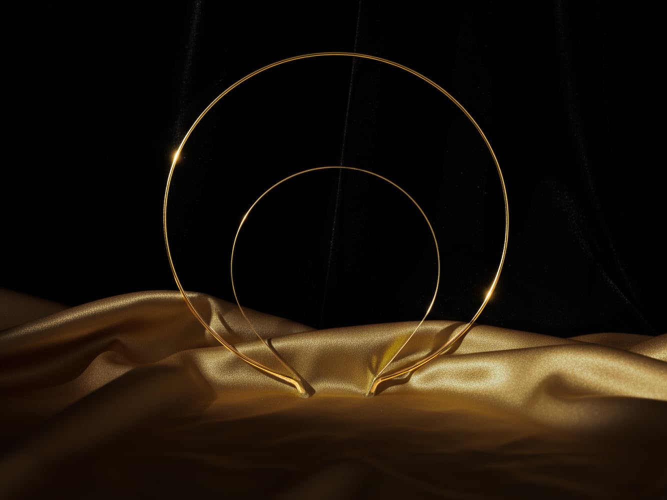 Angel Halo Crown Mary Goddess Headband Golden Tiara Lolita Vintage Crown Wedding Cosplay Halloween Headdress DIY Headpiece