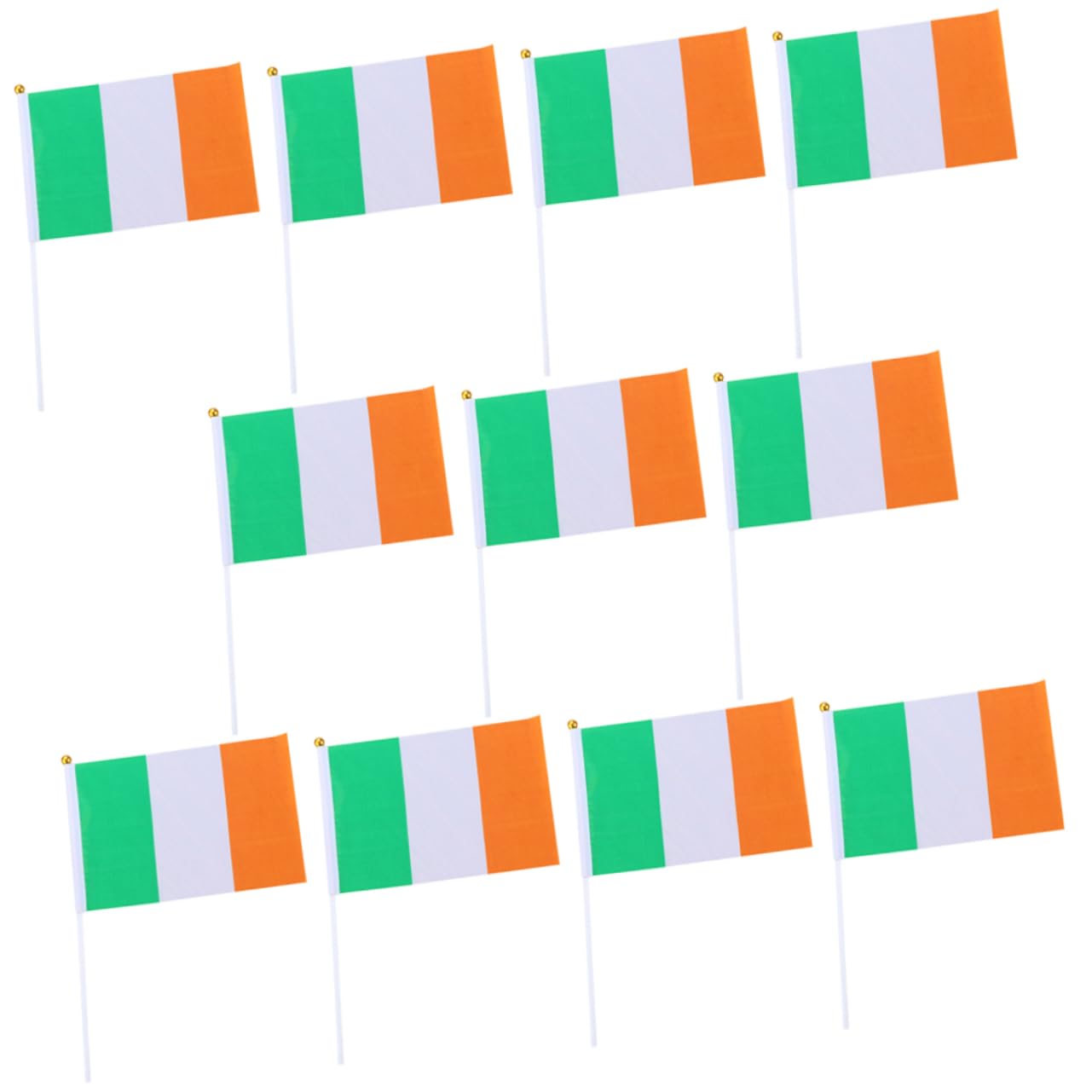 Bandiera irlandese in mano. Bambini con bandiera. Bandiera nazionale dell' Irlanda Foto stock