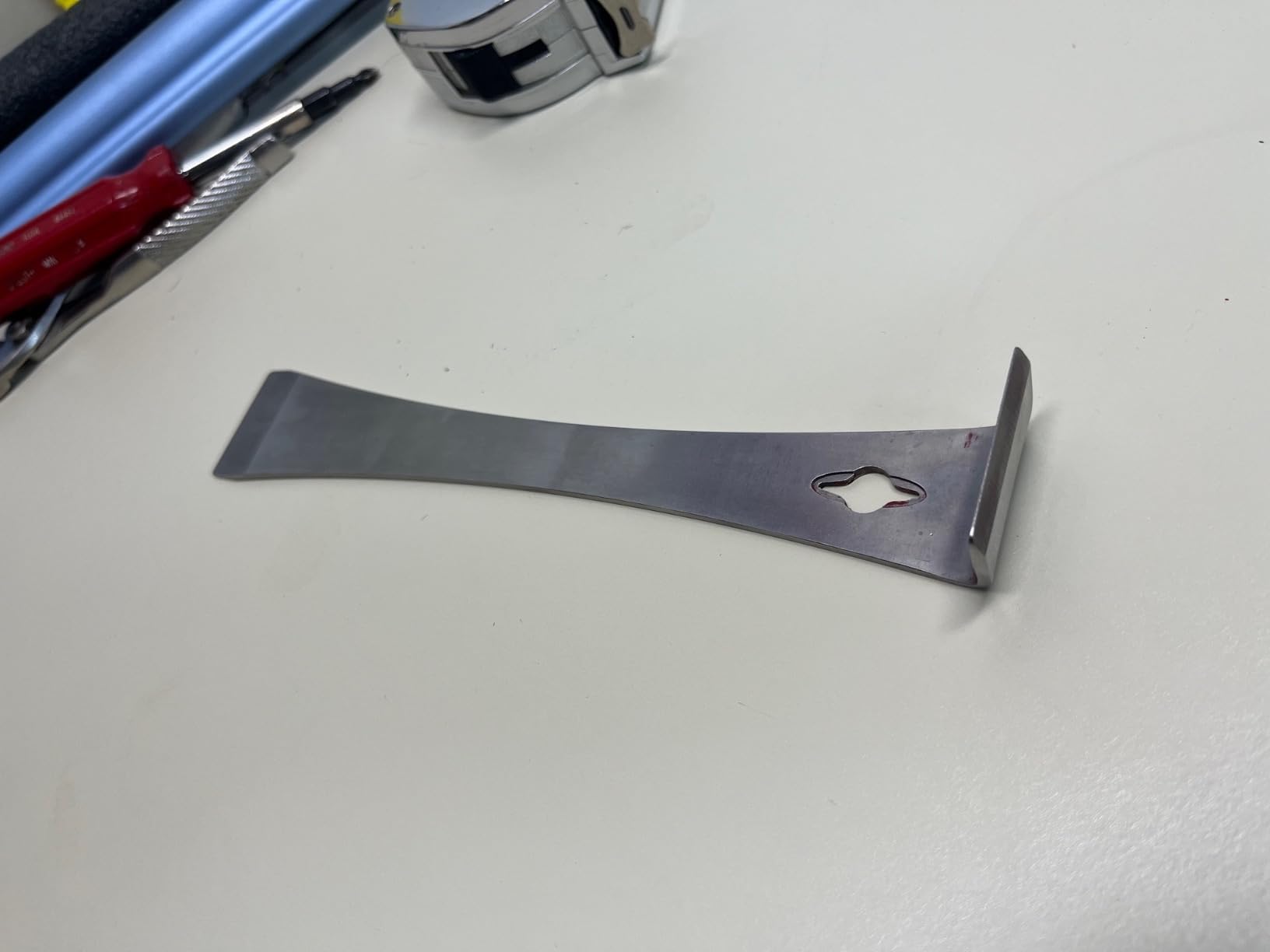 WEICHUAN 2-pack hive tools showing both tools