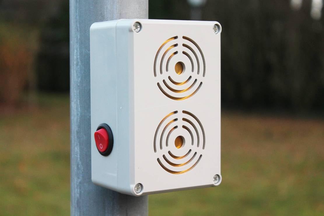 Répulsif Ultrasons pour rongeurs, Souris, Rats et Martres | Facile à Monter sur l'aimant | pour Repousser Animaux Nuisibles | Appareil Haute fréquence | Protecteur de Jardin, Maison, Garage, Grenier