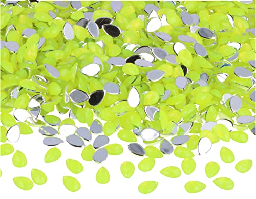 Pierres acryliques en goutte jaune fluo idéales pour illuminer une décoration de mariage