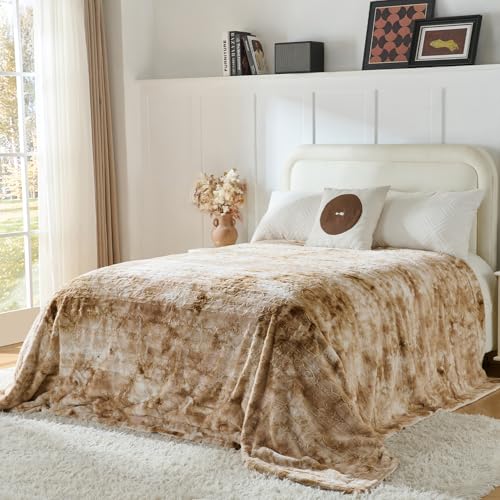 Krifey Faux Fur Blanket for King Size Bed, 3D Texture
