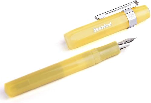 Miniatura 2 de Kaweco Pluma estilográfica deportiva esmerilada Sweet Banana, punta fina deportiva octogonal con clip cromado (novedad 2019).