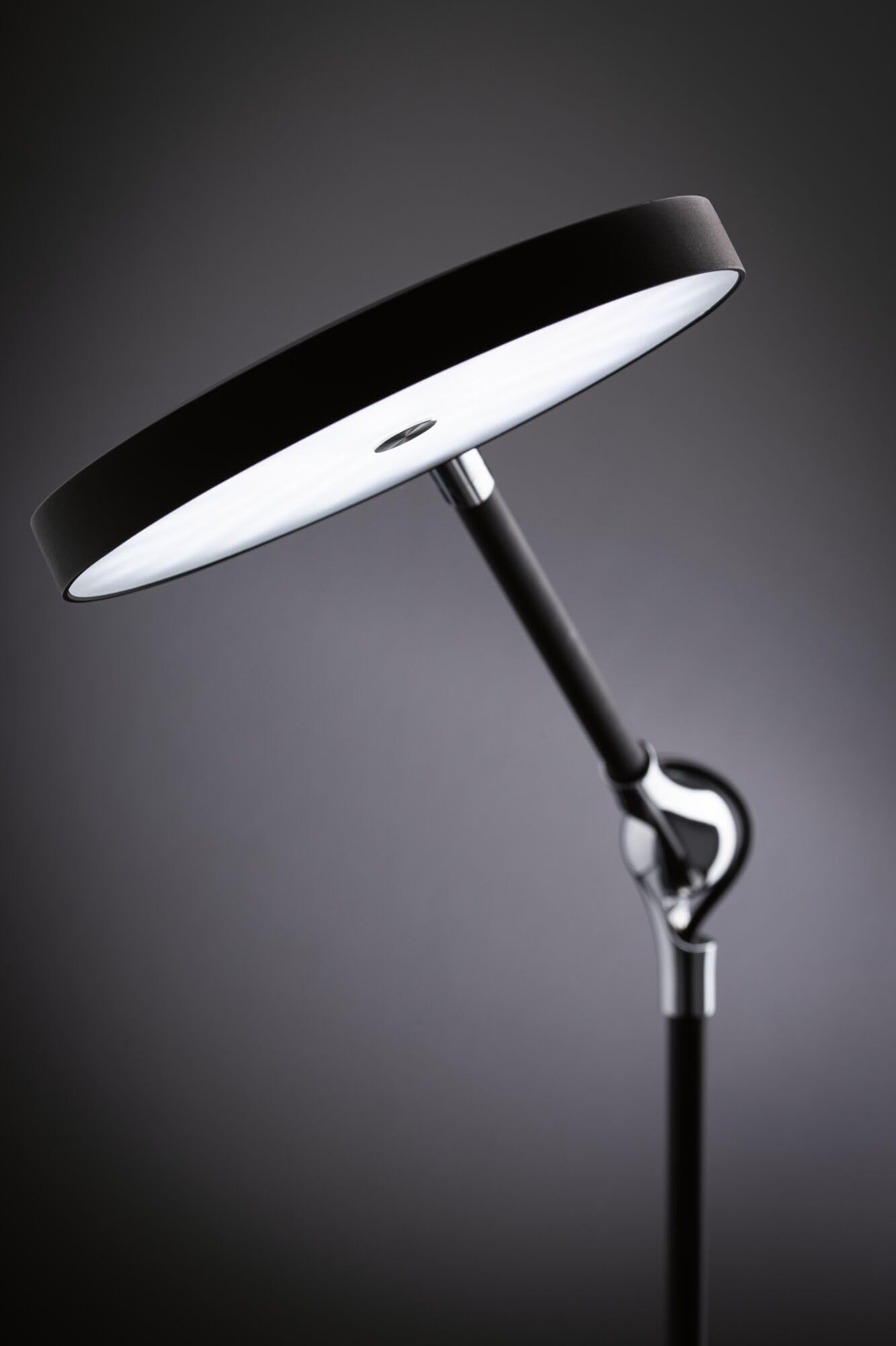 Paulmann 78910 Lampada da scrivania LED Numis TunableWhite Qi funzione di carica incl. 1 lampada per ufficio da 11 Watt dimmerabile nero luce di lavoro, bianco caldo a bianco naturale 2.700-6.500 K