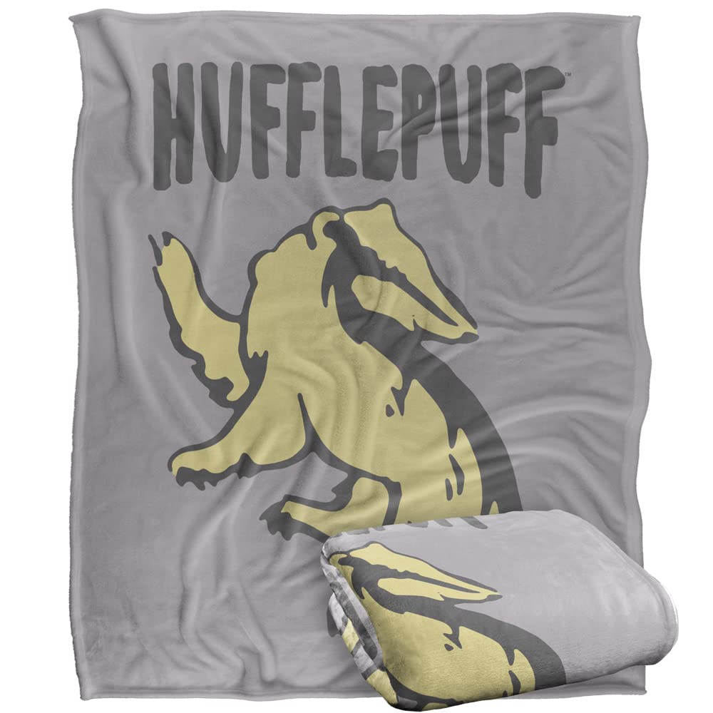 HARRY POTTER Blanket, 152 x 127 cm The Hufflepuff Silky Touch Super Soft Throw Blanket