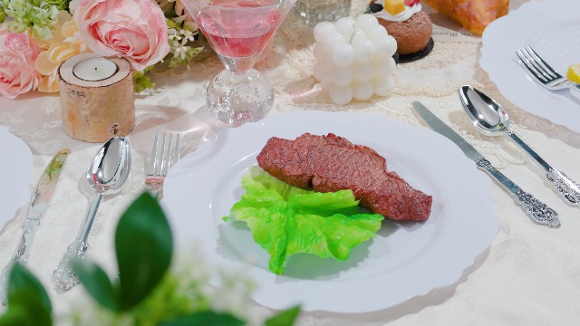 Amazon.com: WDF 60pcs White Plastic Plates -10.25inch Baroque