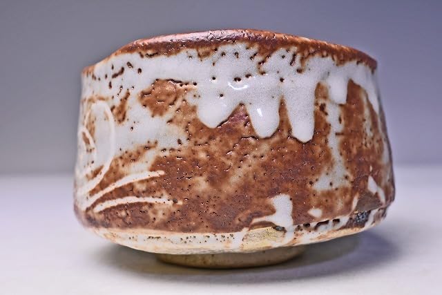 Amazon.co.jp: 加藤景秋 鼠志野 茶碗 共箱 ☆ 上作 ☆ 堂々と
