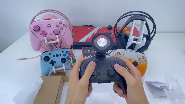 Amazon.co.jp: NBCP Switch Proコントローラー携帯ホルダー 原神専用