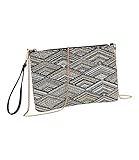 Im edlen Design präsentiert sich diese extravagante Clutch mit geometrischen Muster und goldfarbener Kette.