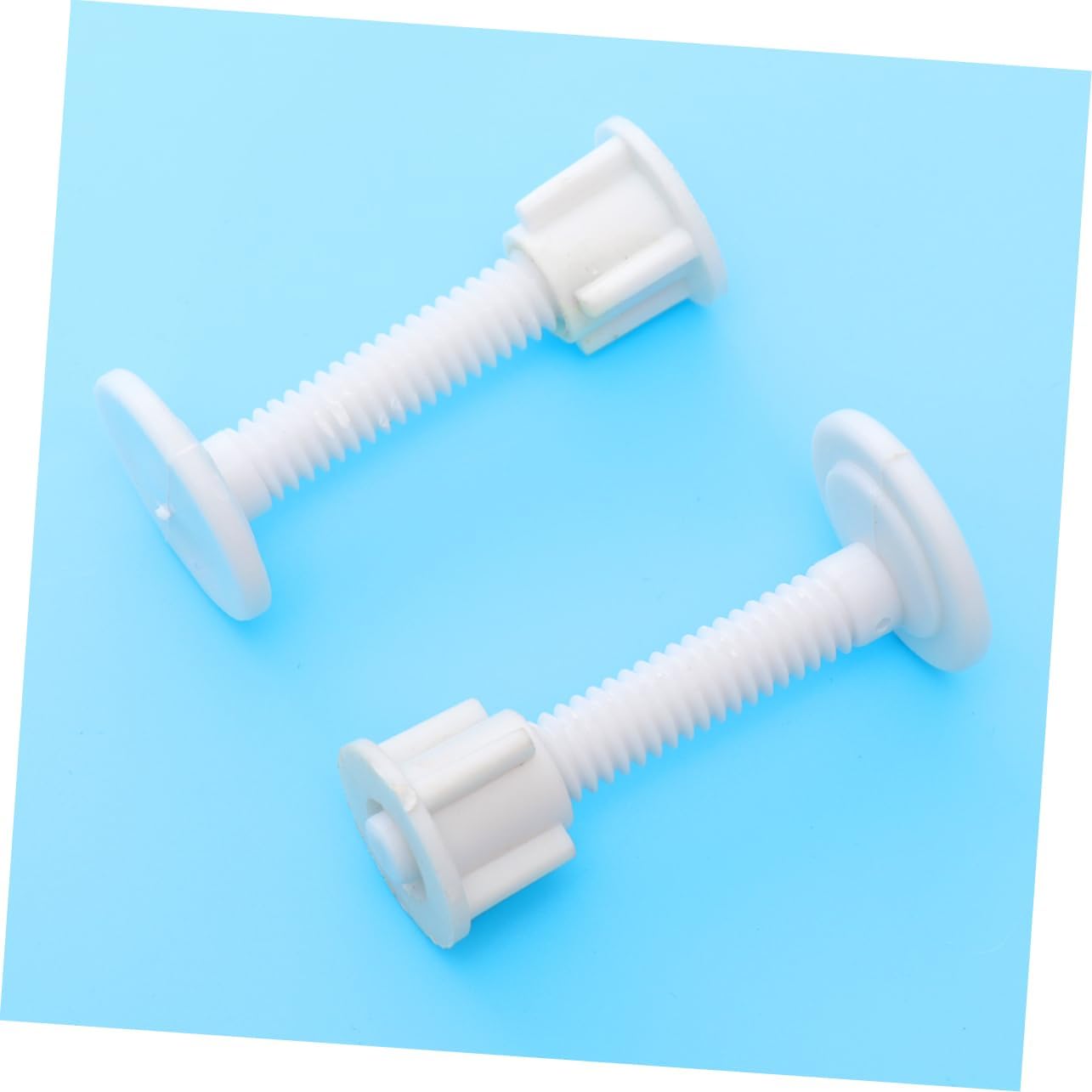 Pp Board Thick Toilet Seat Cover Shaped Lid for Bathroom Sturdy Hinges and Easy Installation