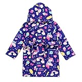 PRAKTISCH: Die Schnur zum Binden sorgt für einen optimalen Sitz, die zwei seitlichen Taschen halten die Hände warm und die große Kapuze schützt bei nassen Haaren optimal vor einer Erkältung.