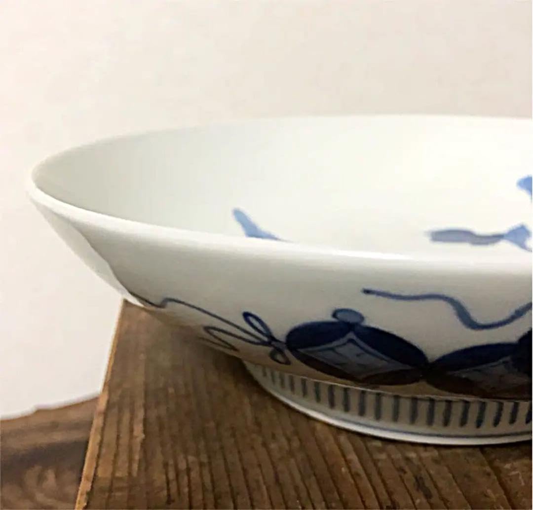 時代 鍋島焼 鍋島藩 染付け 草花紋 Amazon.co.jp: 時代 鍋島焼 鍋島藩 染付け 草花紋 深皿 : ホーム＆キッチン