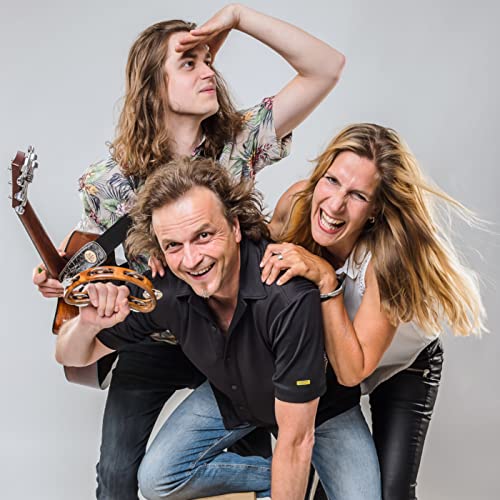 『Stephanie Brill und Dirk Sprungala - Just Brill Unplugged - eine Band, eine Leidenschaft, eine Familie』のカバーアート