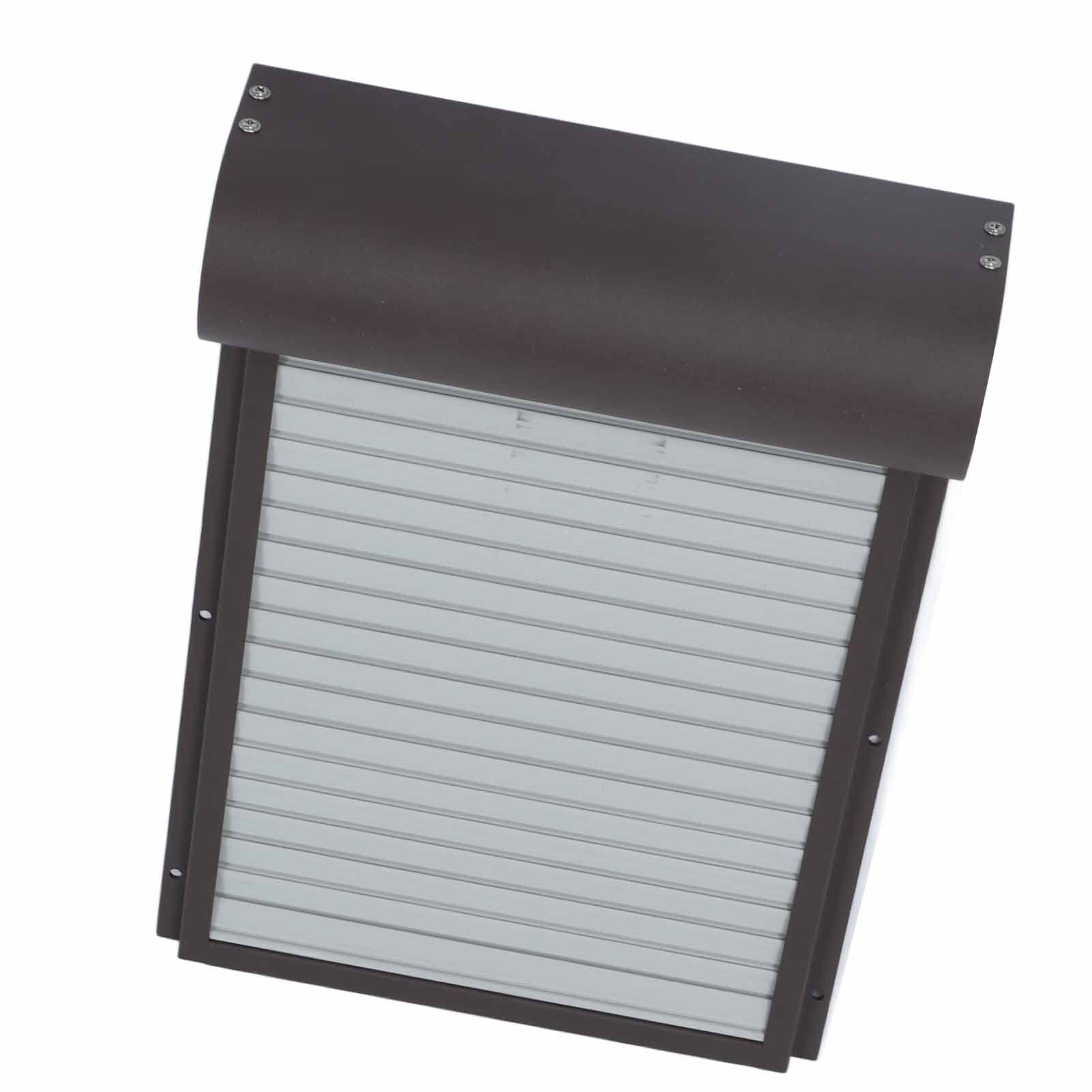 Puerta automática de gallinero, diseño de metal duradero con temporizador, se abre y cierra automáticamente para aves de corral, marrón, tamaño 37 x 24,7 cm