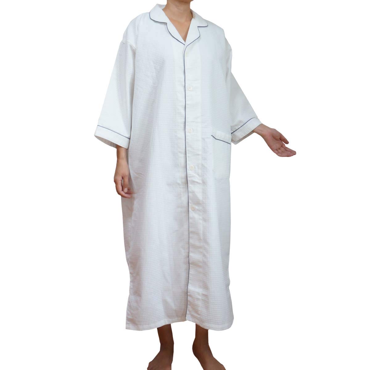 Commercial-grade gown; 65% polyester, 35% cotton; adult free size; waffle fabric with front button opening; with pocket; white; Sanro Sangyo; pajamas; hospital gown; loungewear; hotel; inn; homestay white 1